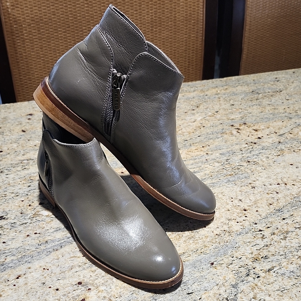 ITALEAU Genuine leather Booties 7-7.5 (37.5)